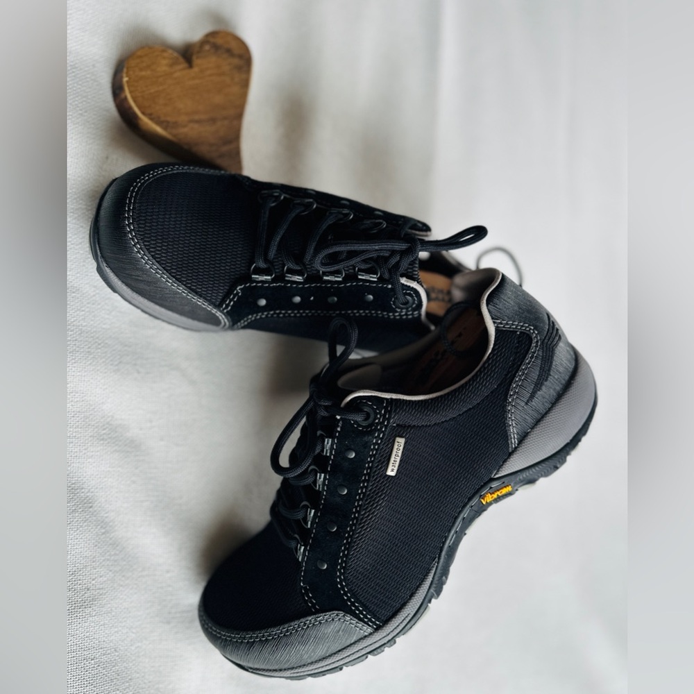 NWT DANSKO ‘Paisley’ Waterproof Vibram Slip-Resistant Sneaker | Women’s Shoe 37 - Picture 7 of 10